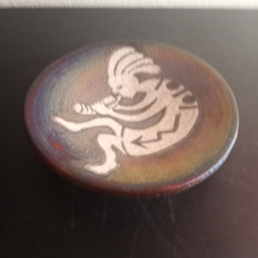 GORGEOUS Signed Jeremy Diller Kokopelli 5" Iridiscent Raku Pottery Plate.